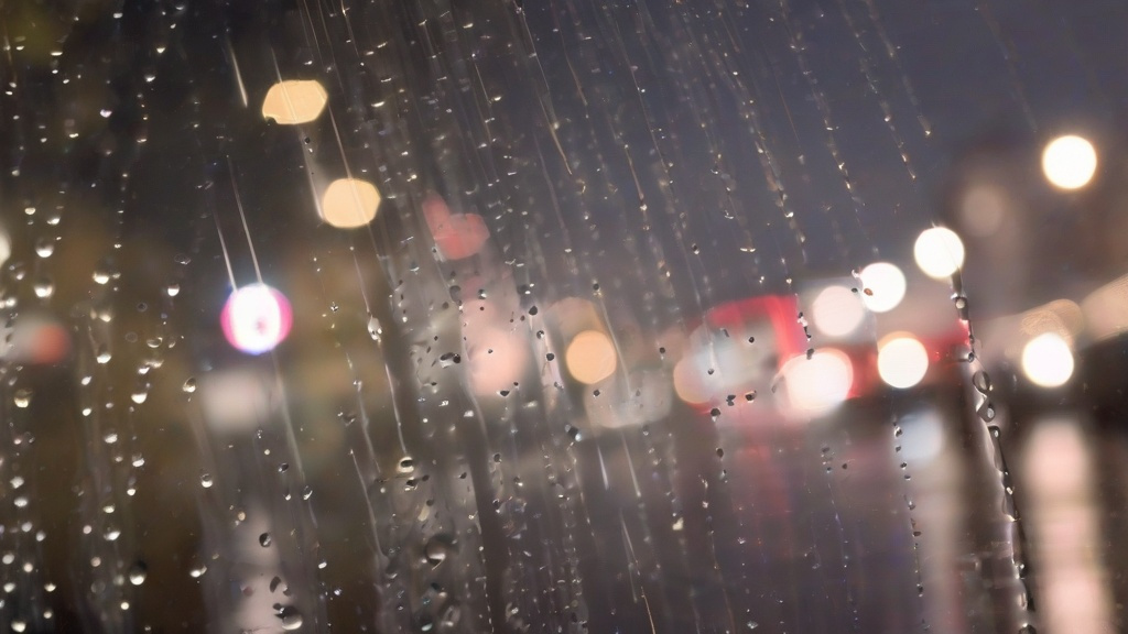 雨晴寒潮交织：解码季节更迭中的天气密码